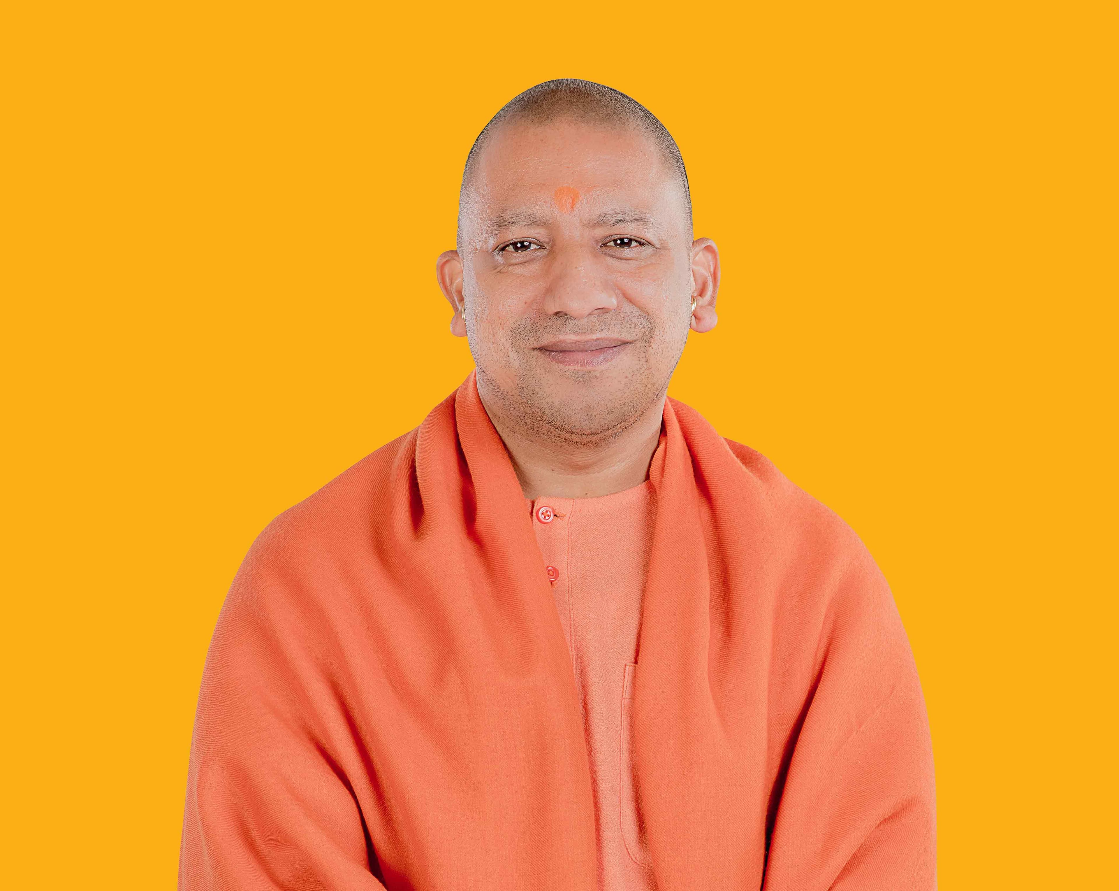 यूपी में 14 IAS और 34 PCS अफसर हुए इधर से उधर, काशी विश्‍वनाथ मंदिर के CEO हटाए गए