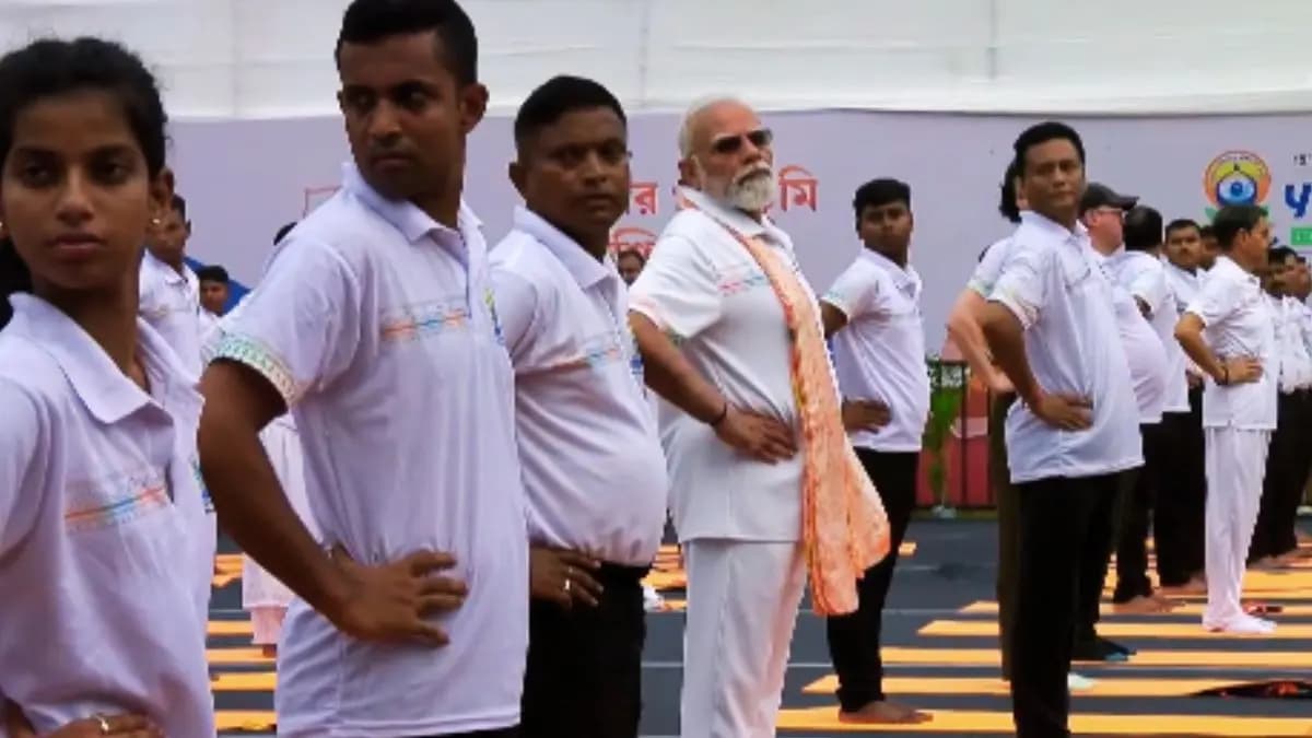 12वें अंतरराष्ट्रीय योग दिवस पर बोले PM मोदी...‘योग सिर्फ आसन नहीं, मानवीय एकता का आधार.