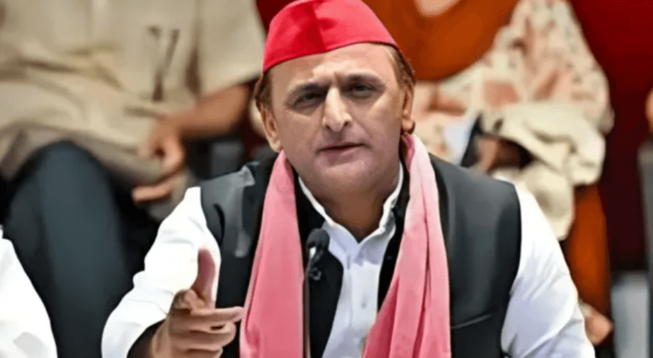 चढ़ावा चोरी मामले में अखिलेश का BJP पर हमला, बोले - भाजपाई चलाते हैं ‘क्रिमिनोलॉजी’ का कुचक्र