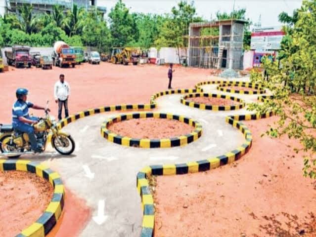 लखनऊ में डीएल बनवाना होगा मुश्किल, ड्राइविंग टेस्ट के लिए जाना होगा प्राइवेट सेंटर; ऐसे होगी अब पूरी प्रक्रिया