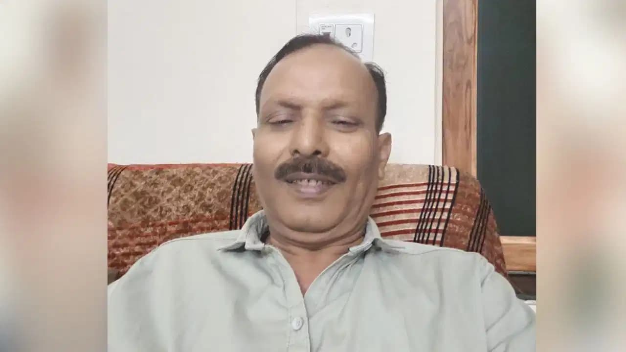 लखनऊ में हार्ट अटैक से 55 साल के शख्स की मौत, परिवार का आरोप- लोन एजेंटों का टॉर्चर बर्दाश्त नहीं कर सके; घर खाली करो का नोटिस चिपकाया था