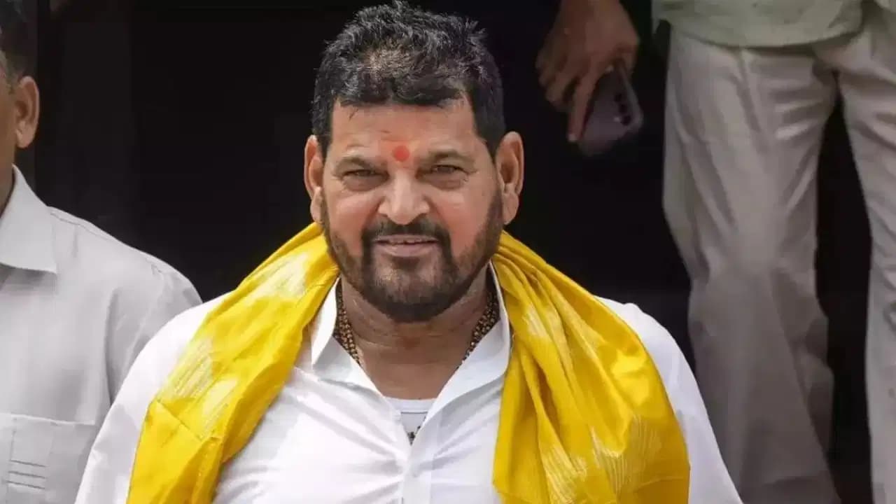 यौन उत्पीड़न केस में बृजभूषण शरण सिंह को नोटिस, महिला पहलवानों ने बरी होने के फैसले को दी चुनौती